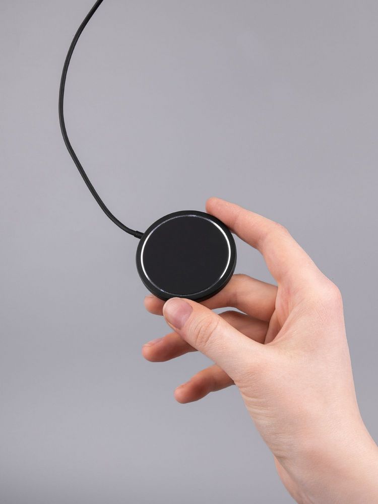 Беспроводное зарядное устройство с магнитами Magmate