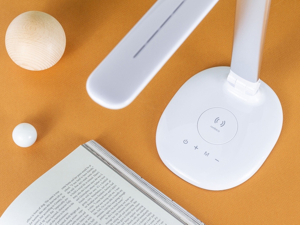 Настольная лампа с быстрой беспроводной зарядкой LED POWER