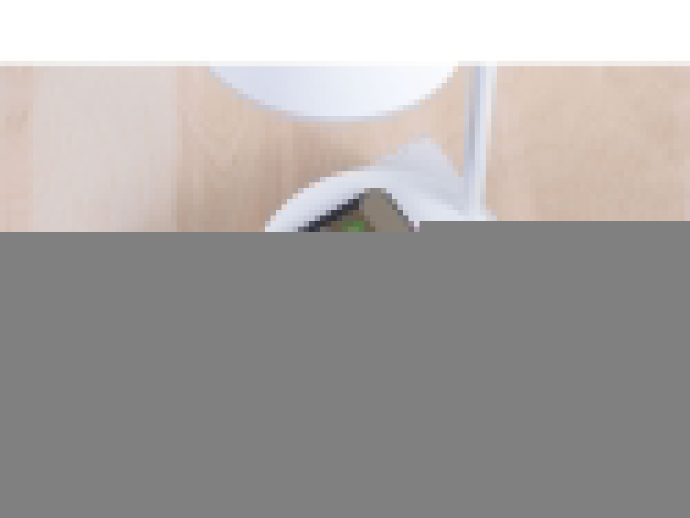 Настольная лампа с беспроводной зарядкой LED L2