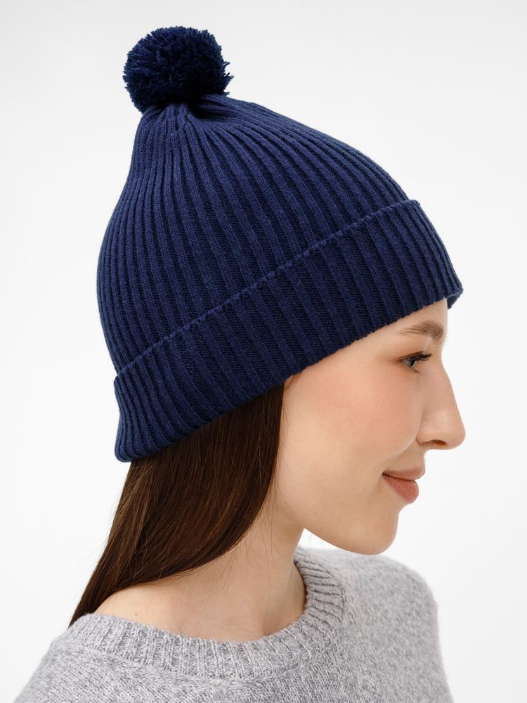 Шапка Catch Match с помпоном